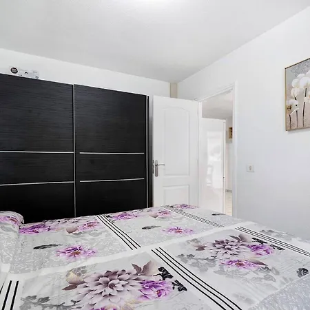 Apt Niky By Paramount Holidays * Costa Adeje (Tenerife)